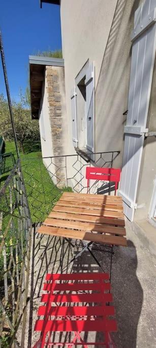 Gite Chez Marianne- La Halte Jurassienne Montmorot Екстериор снимка